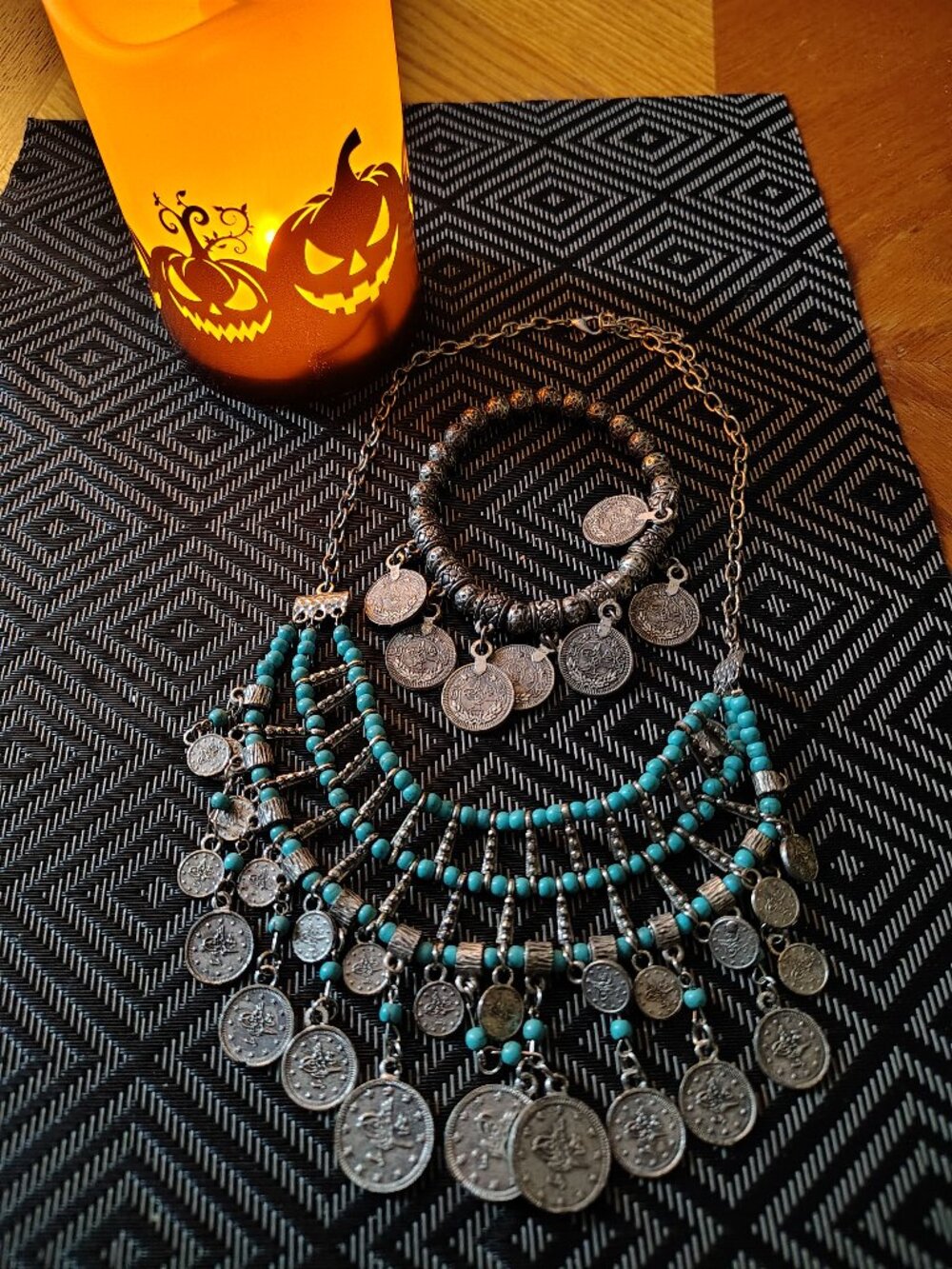Necklace/bracelet set